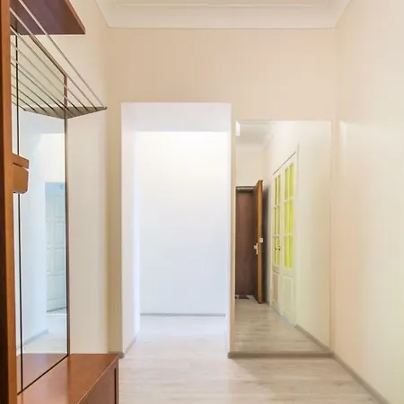 Appartamento Happyhome On Nezavisimosti 18 Minsk